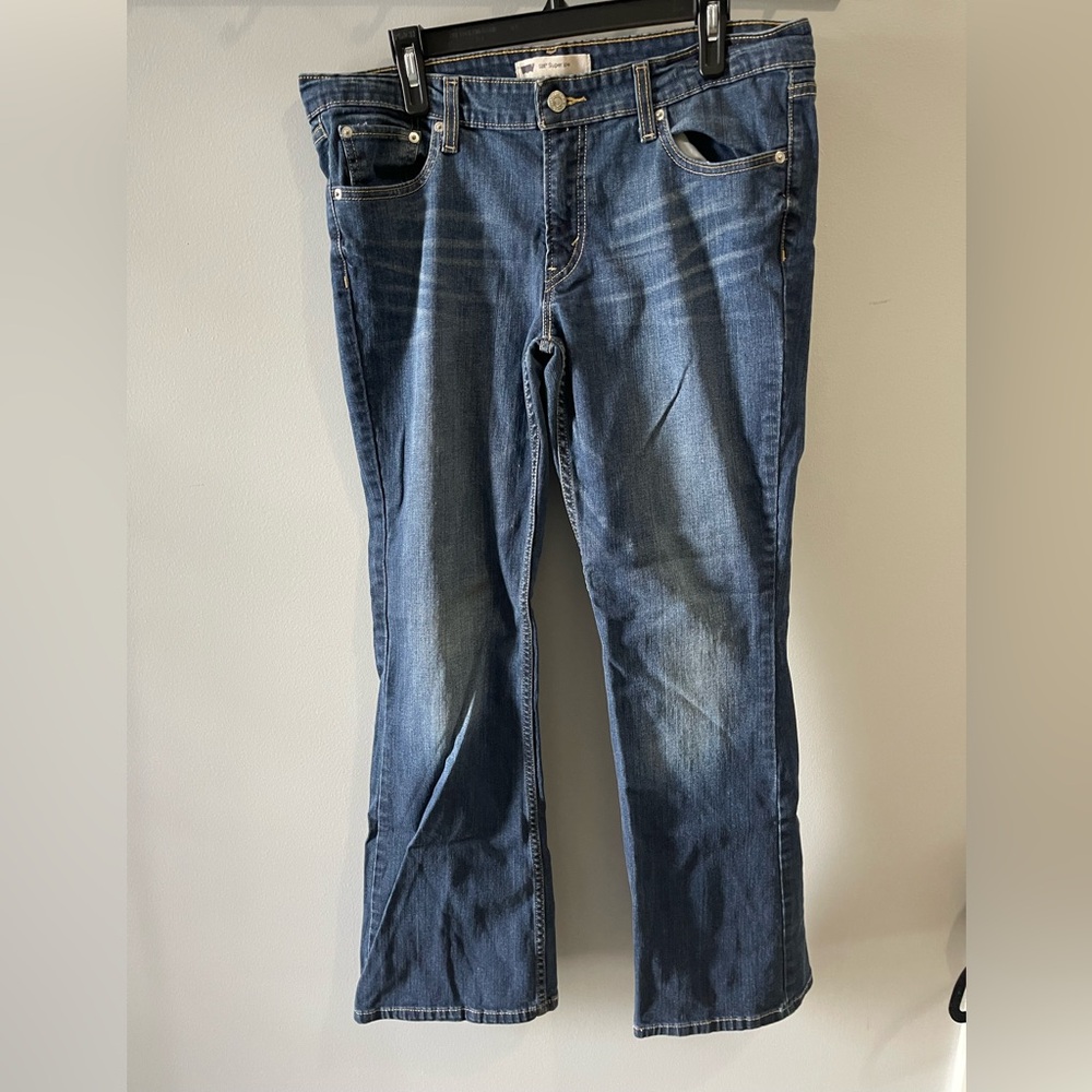 Levi’s 518 super low bootcut jeans 32x32
